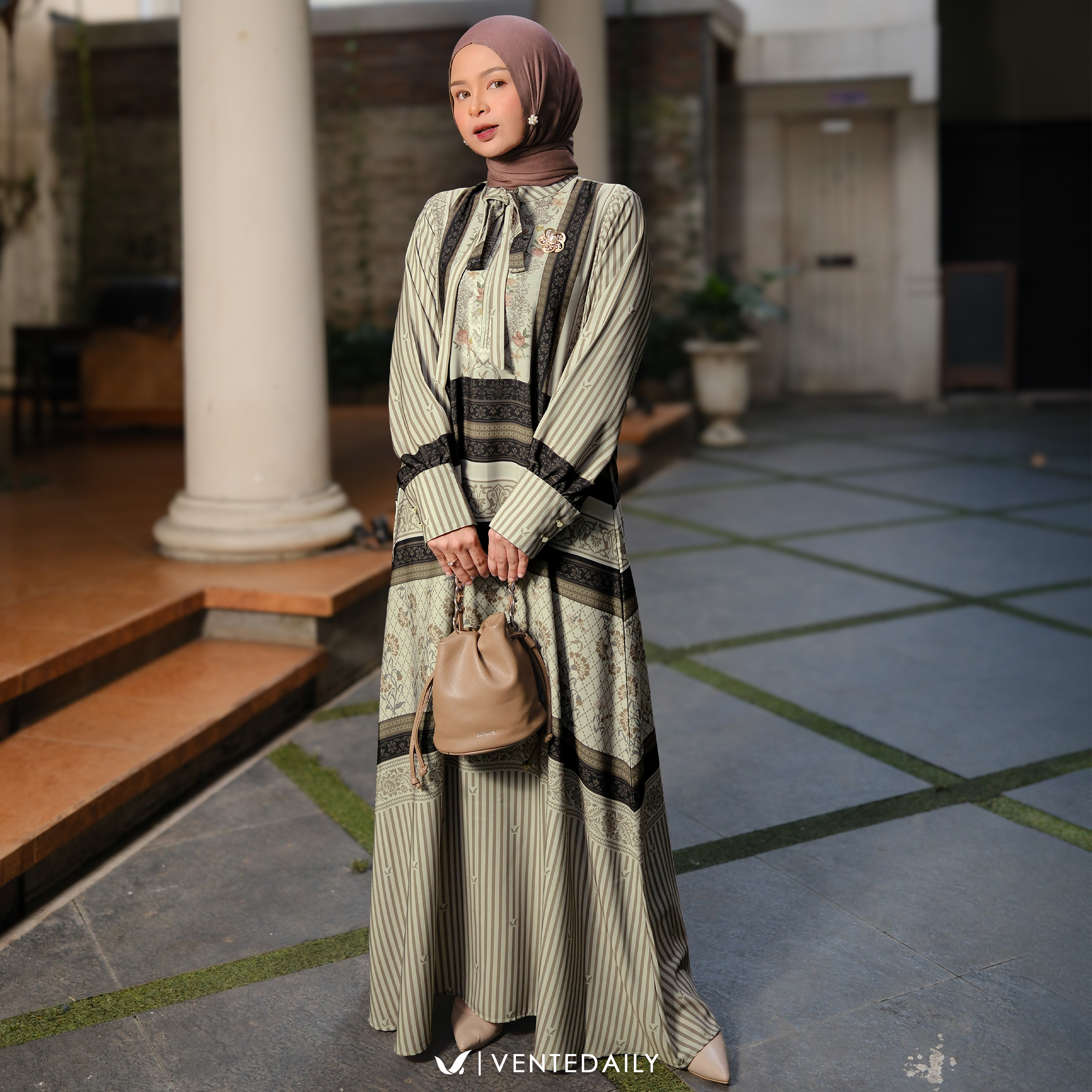 NAZILA MAXY - VENTEDAILY