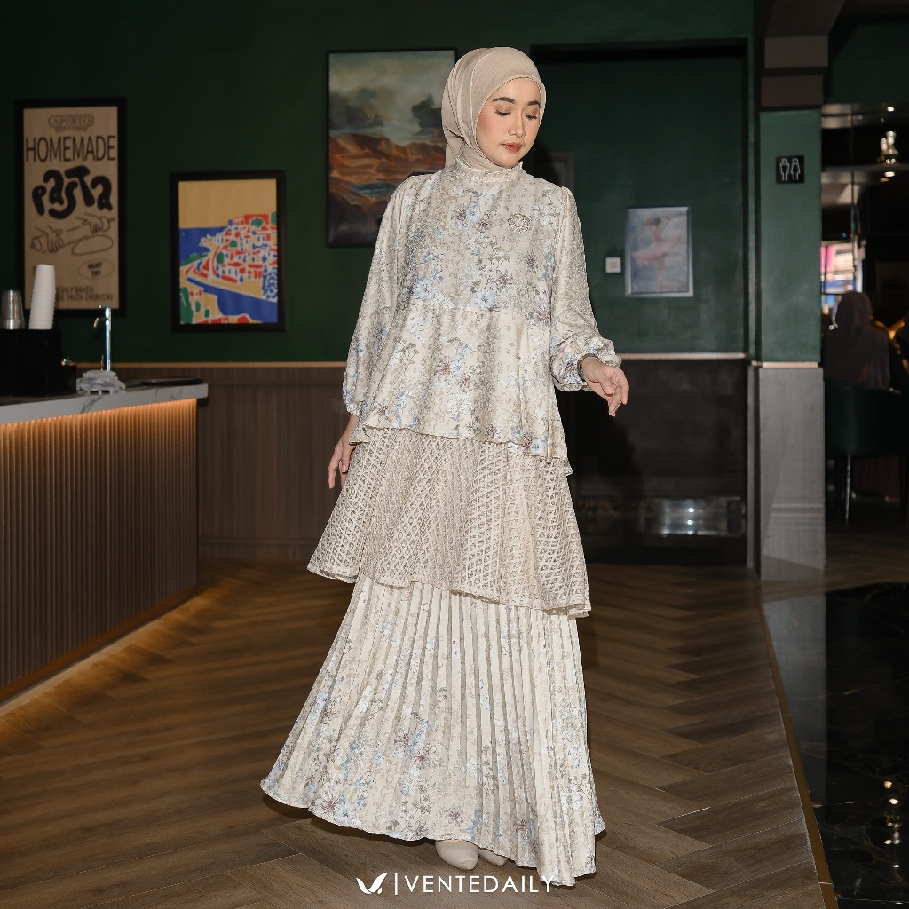 ASMIRA SET ROK - VENTEDAILY