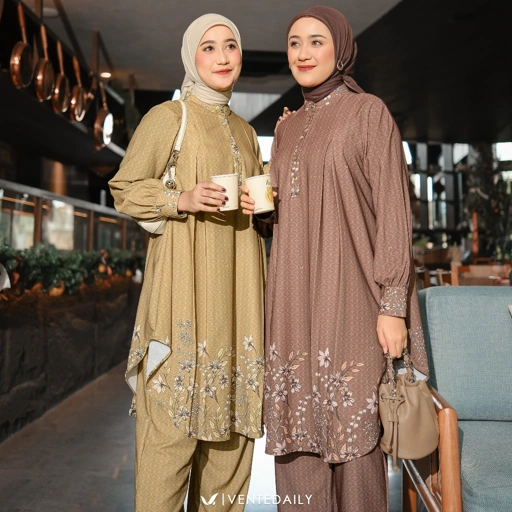 Image of Lauren One Set by Ventedaily