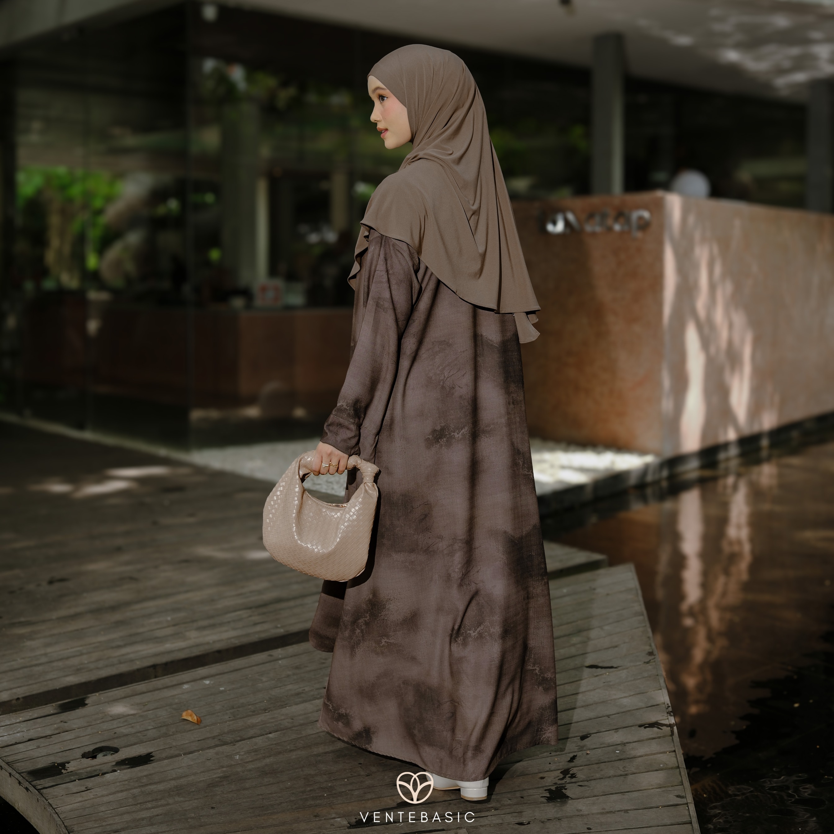 JENAYA ABAYA - VENTEDAILY