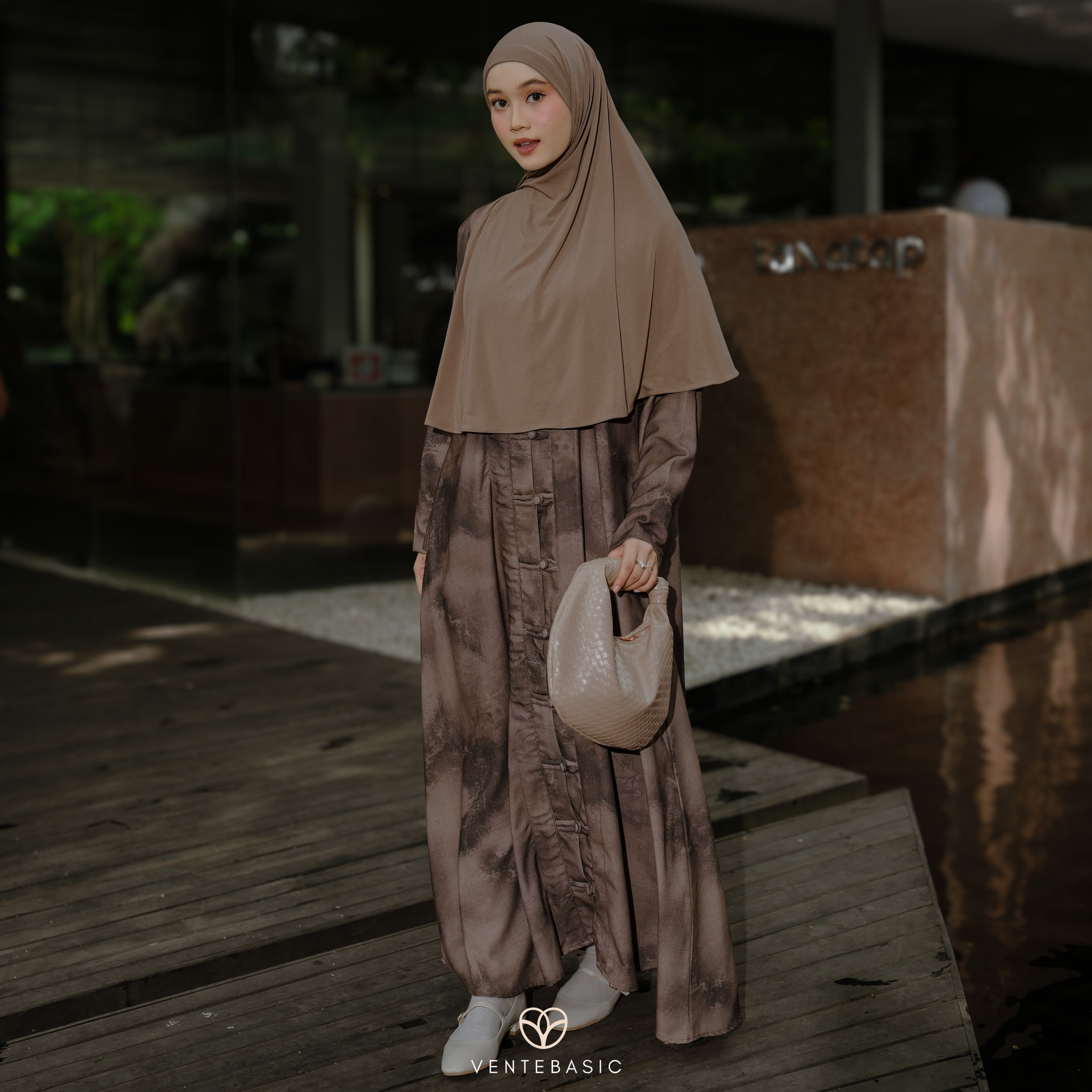 JENAYA ABAYA - VENTEDAILY