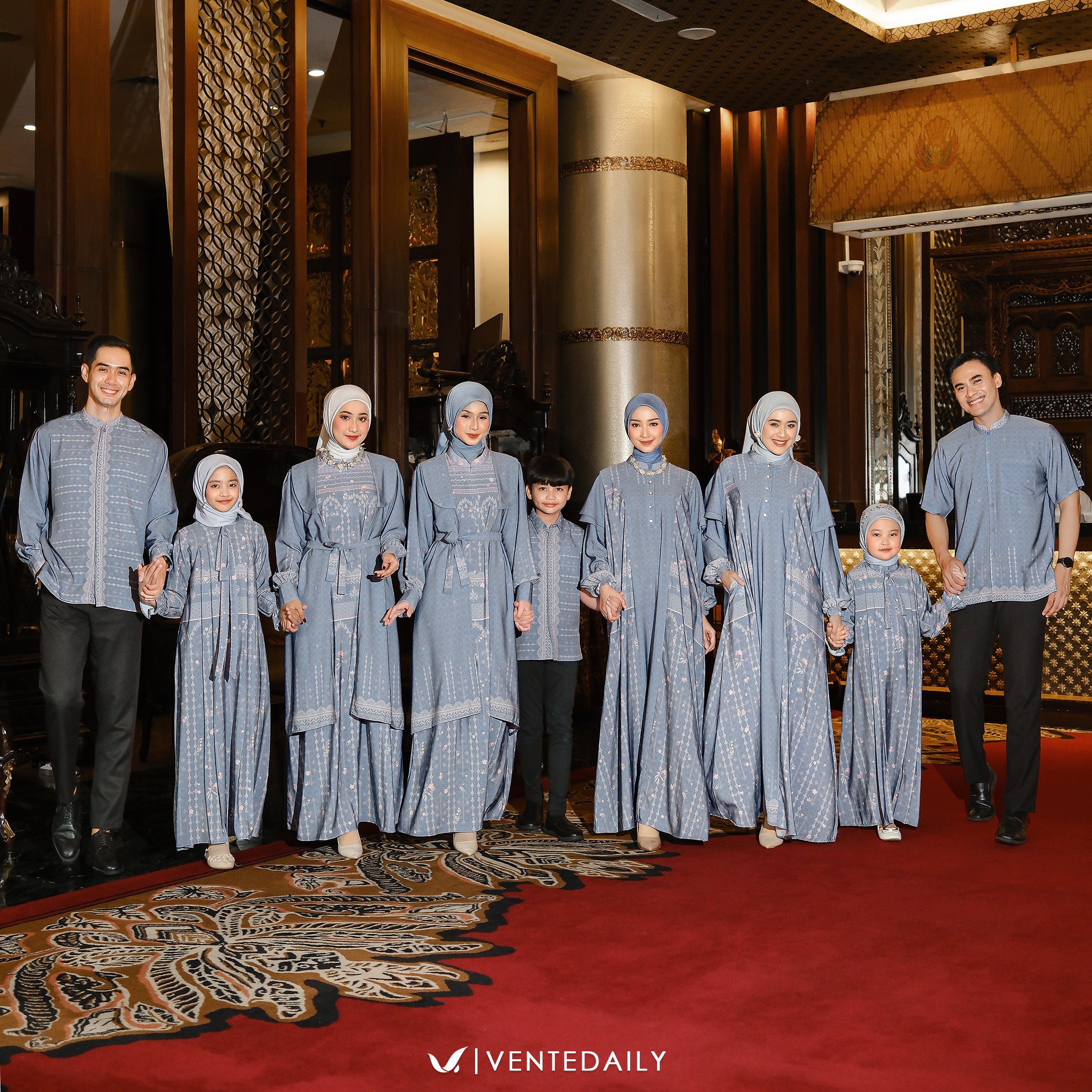 SASMITA FAMILY - VENTEDAILY