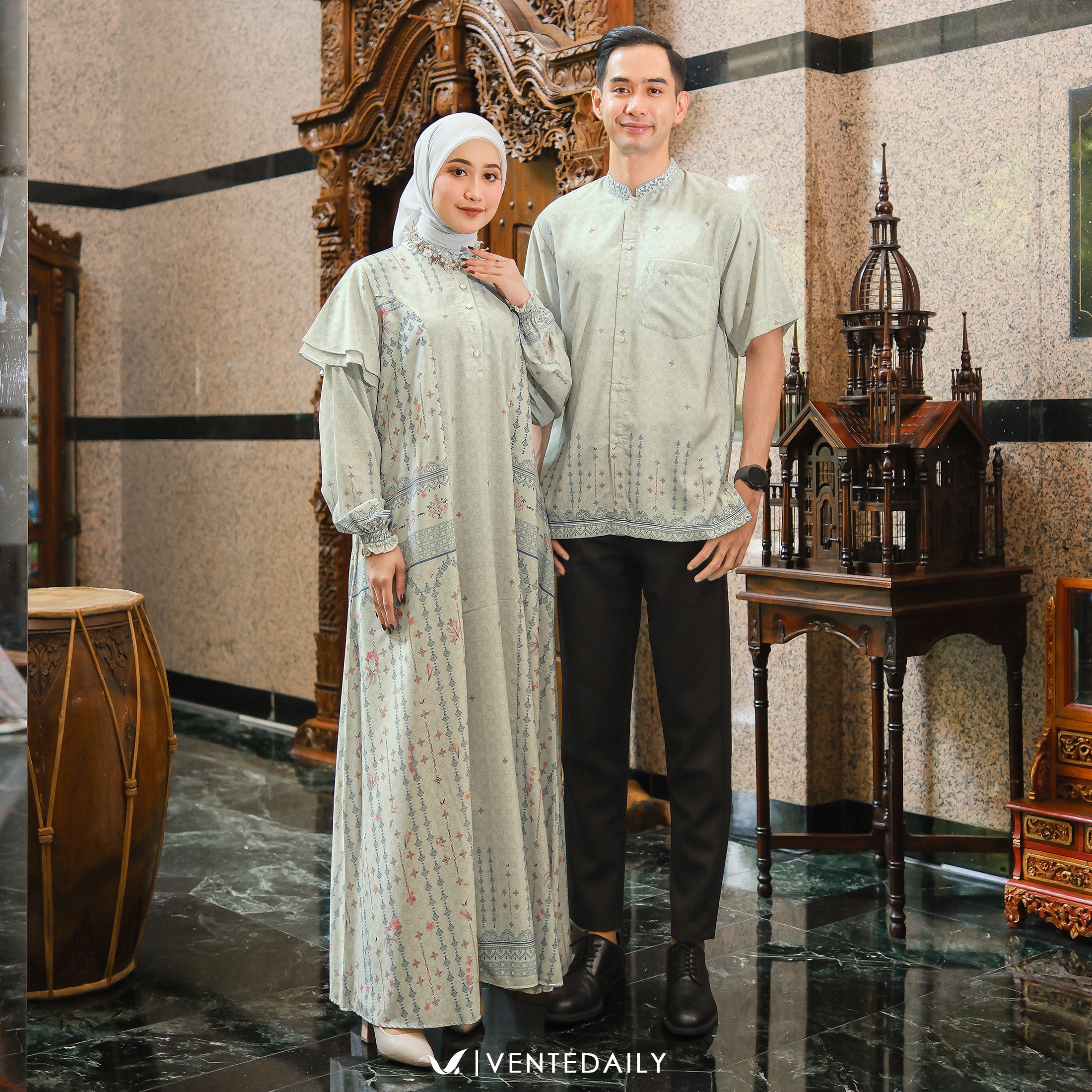 SASMITA FAMILY - VENTEDAILY