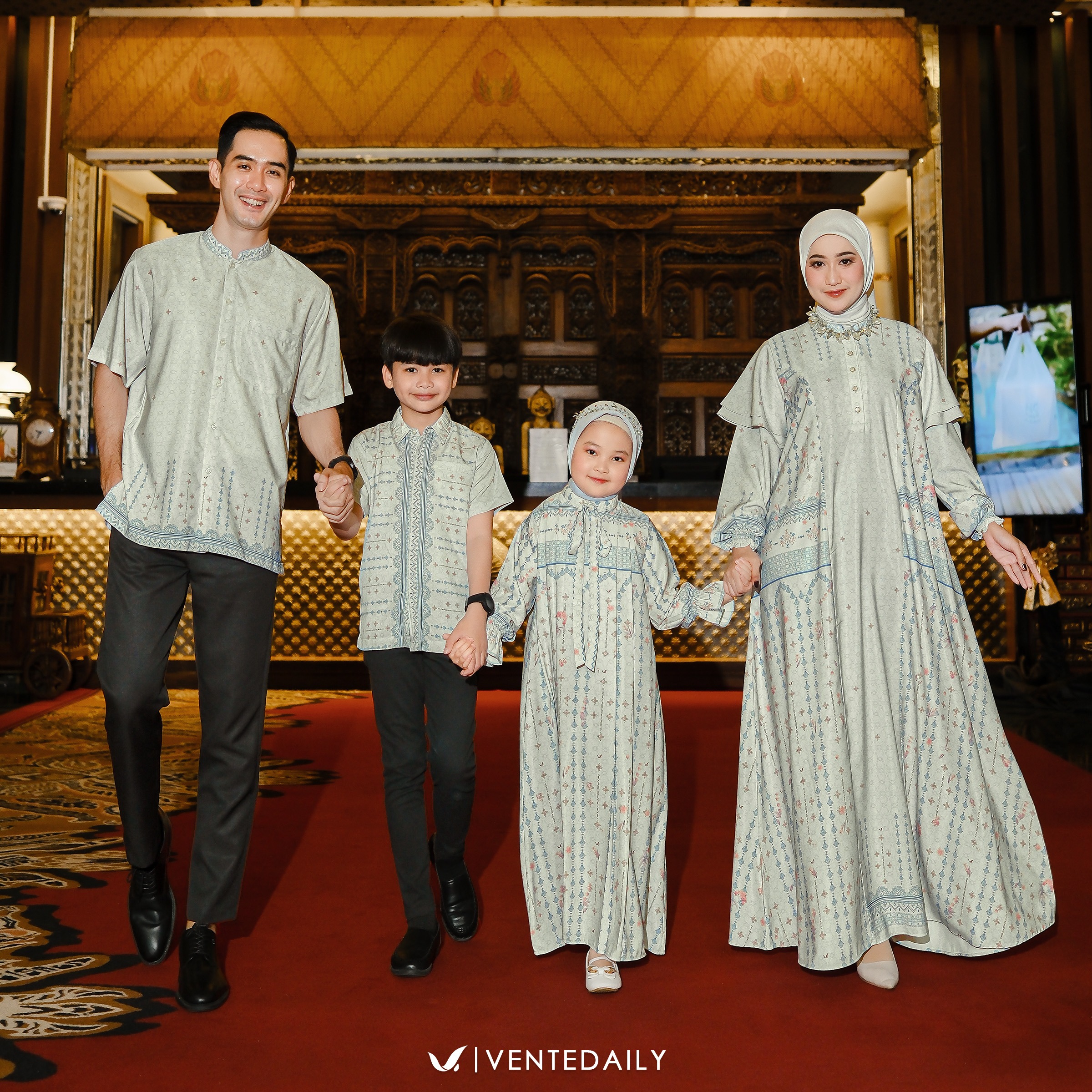 SASMITA FAMILY - VENTEDAILY