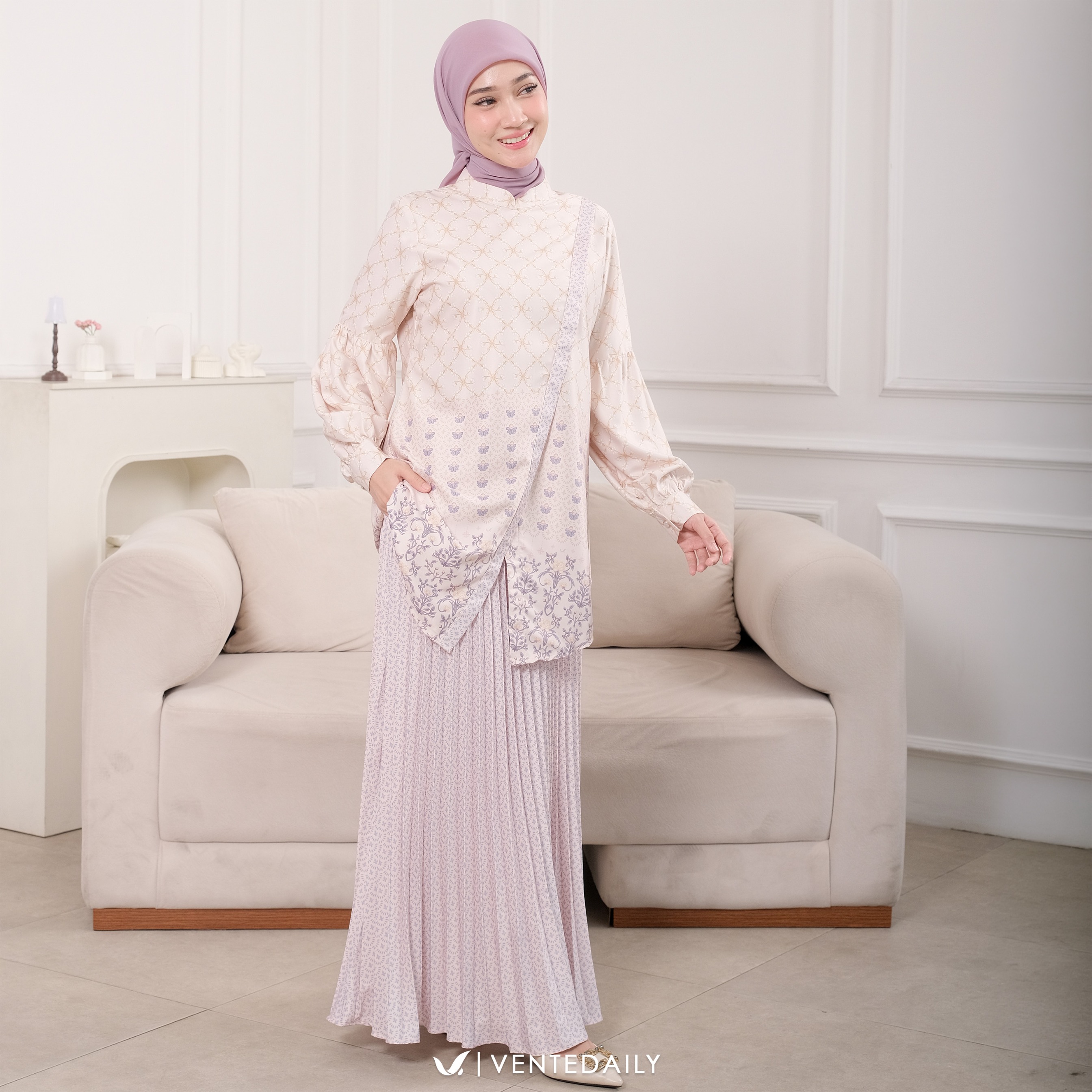 VELIA ONESET ROK - VENTEDAILY