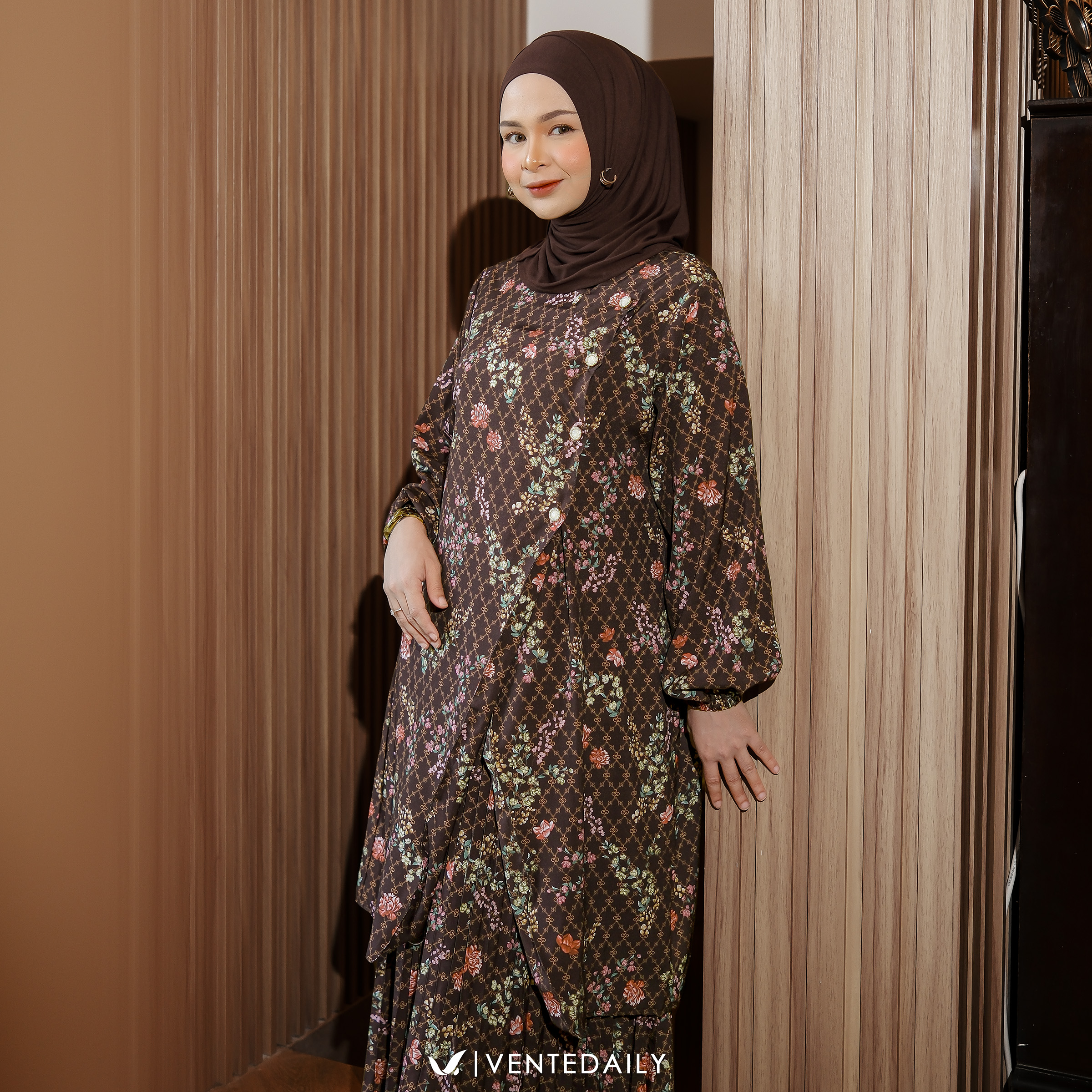 ARFINA SET ROK - VENTEDAILY