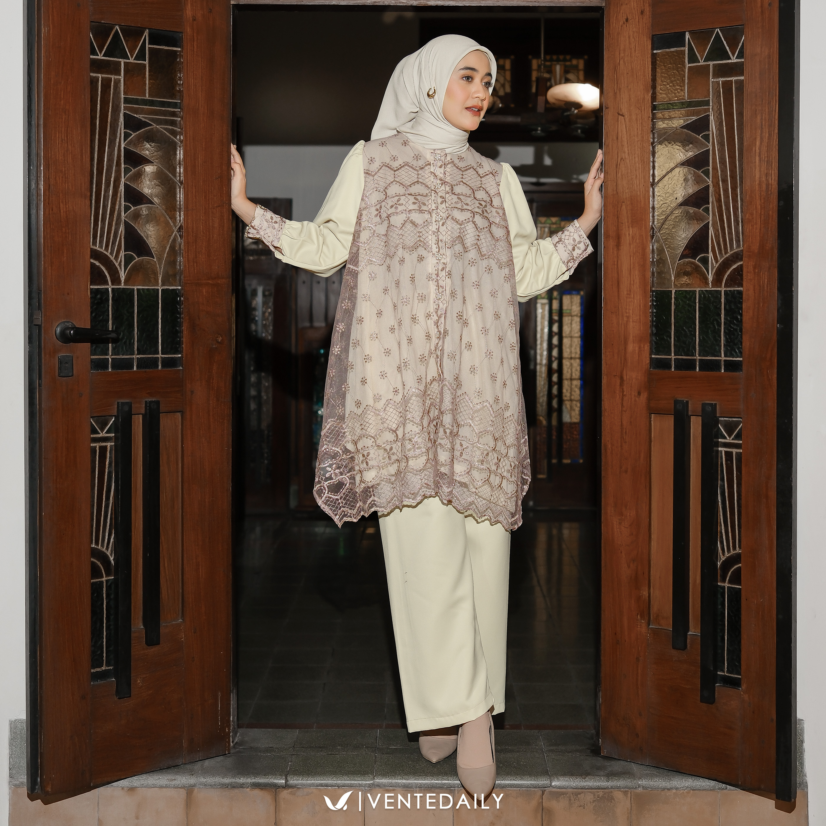 RANA ONESET - VENTEDAILY
