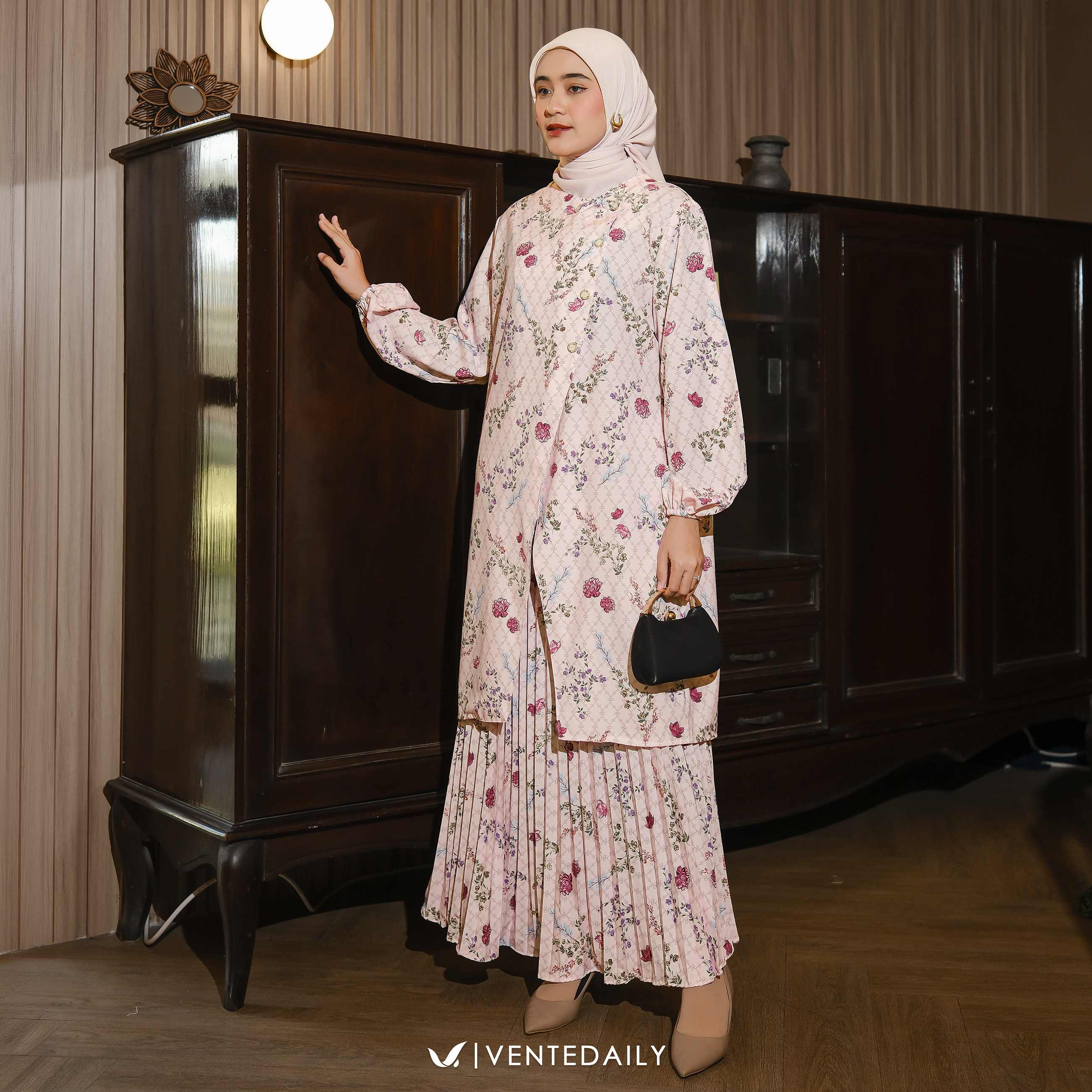 ARFINA SET ROK - VENTEDAILY