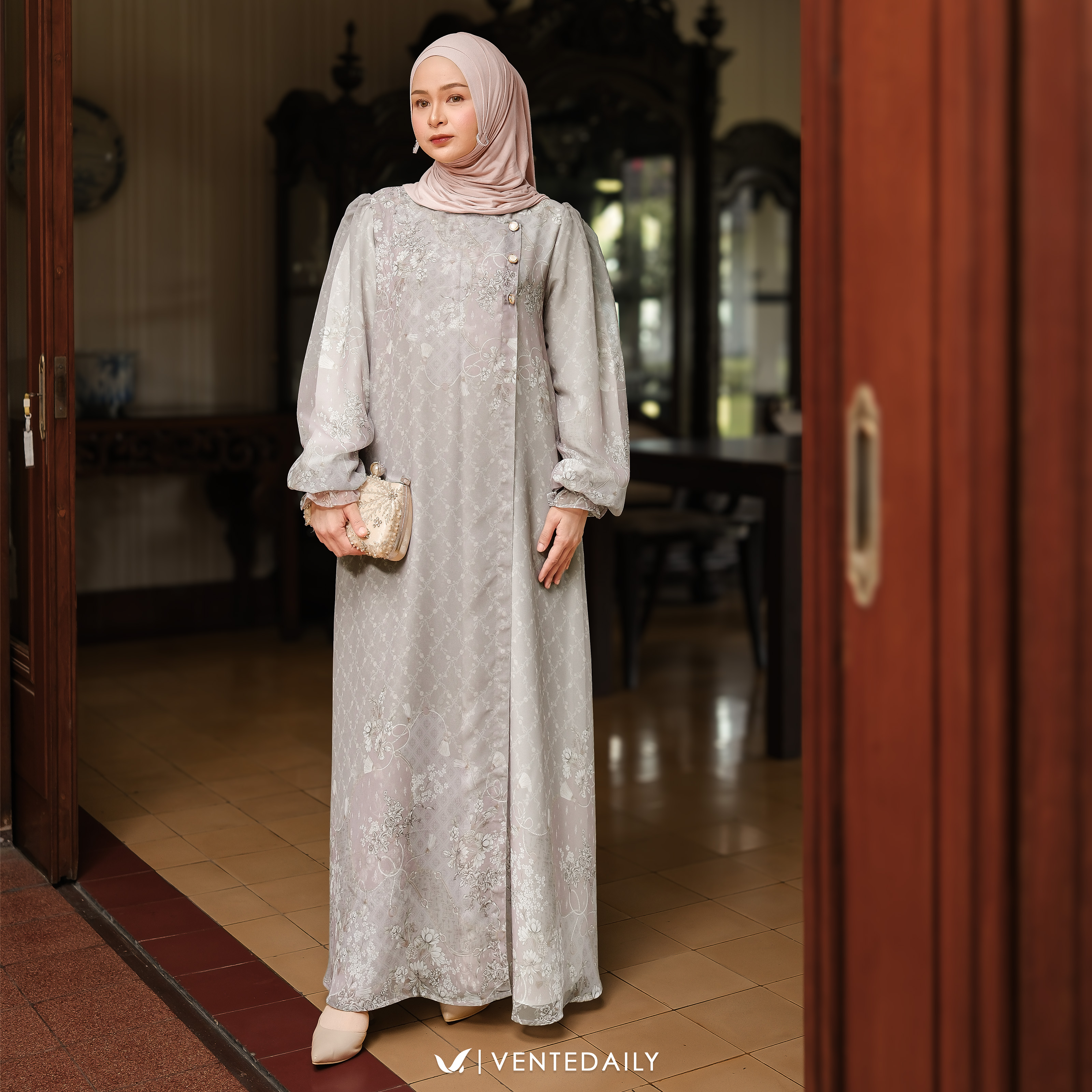 SHEIRA MAXY - VENTEDAILY