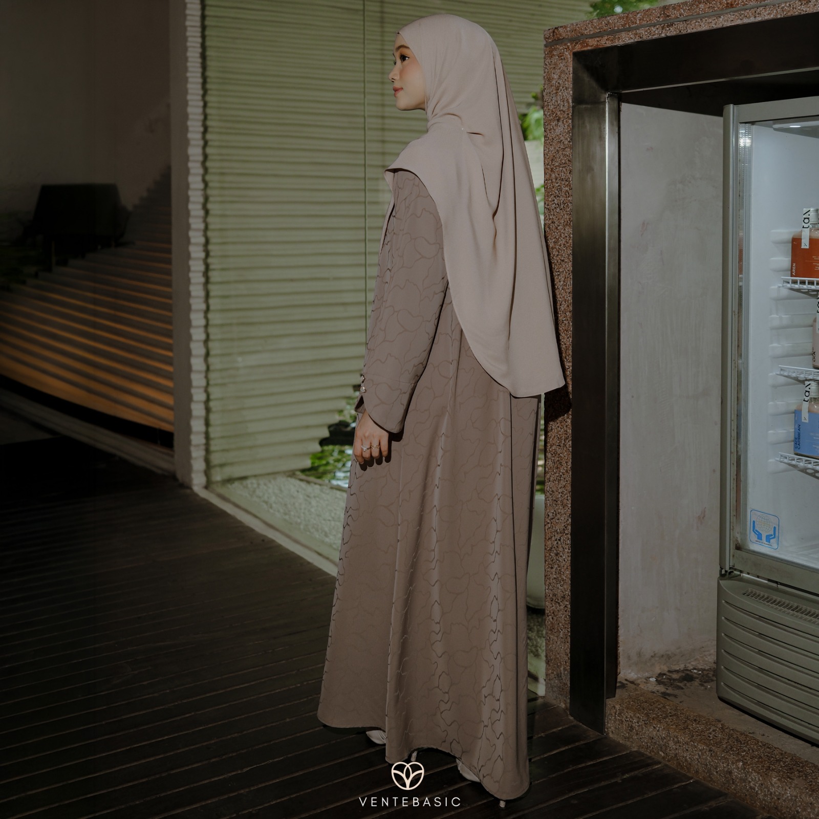 HANEEN ABAYA - VENTEDAILY