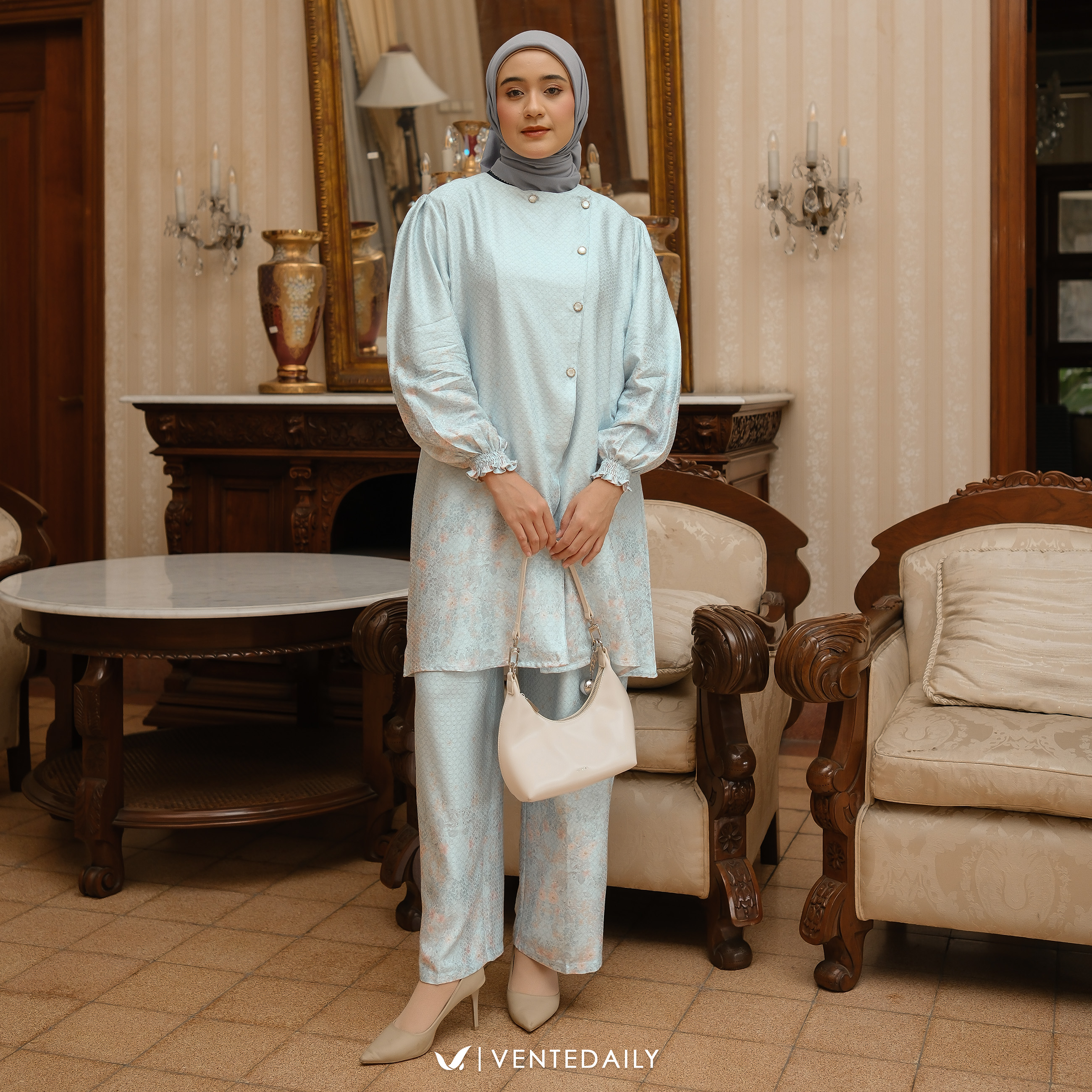 ZAMIRA ONESET - VENTEDAILY