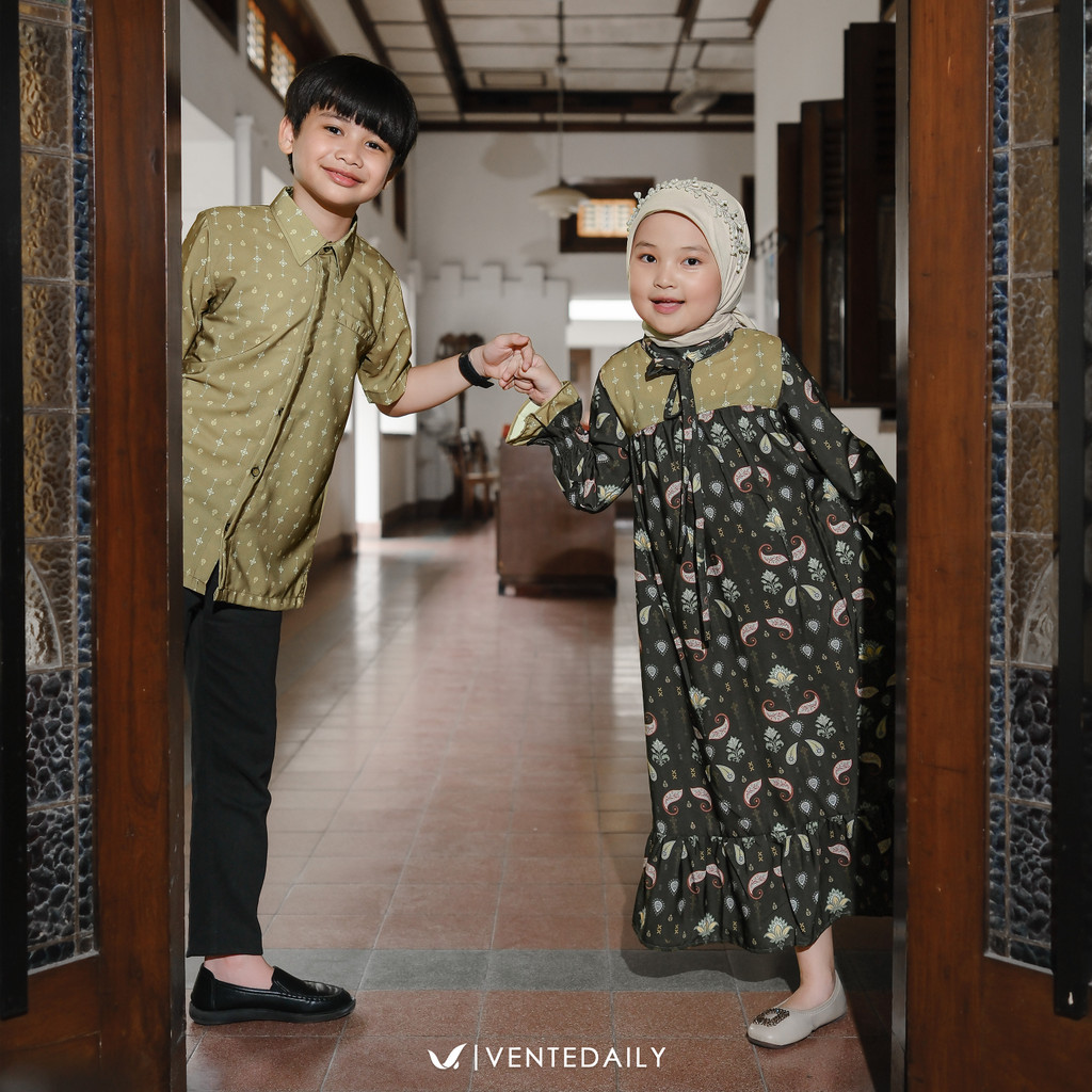 ANINDITA FAMILY - VENTEDAILY