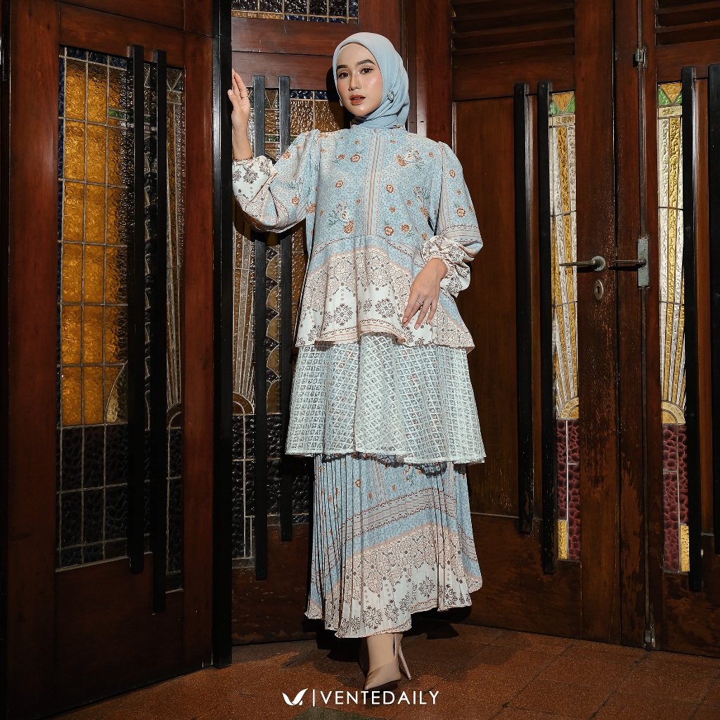 ASMIRA SET ROK - VENTEDAILY