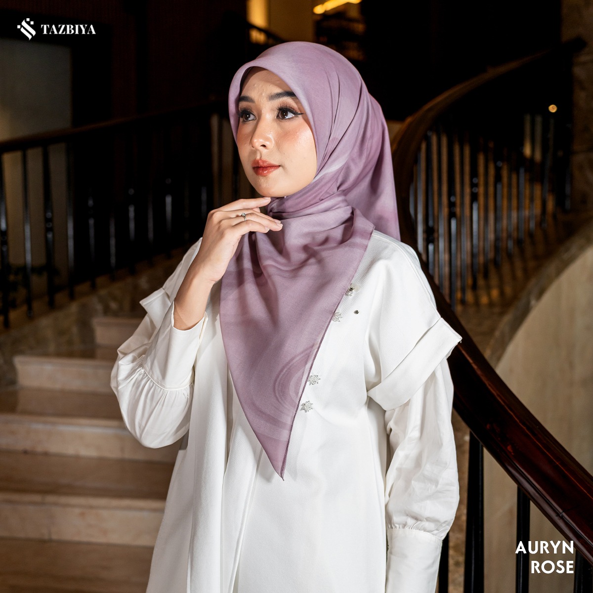[NEW!] TAZBIYA SCARF AURYN VOAL ULTRAFINE SERIES I HIJAB VOAL SQUARE MOTIF JAHIT TEPI I JILBAB SEGI EMPAT MOTIF 115 x 115
