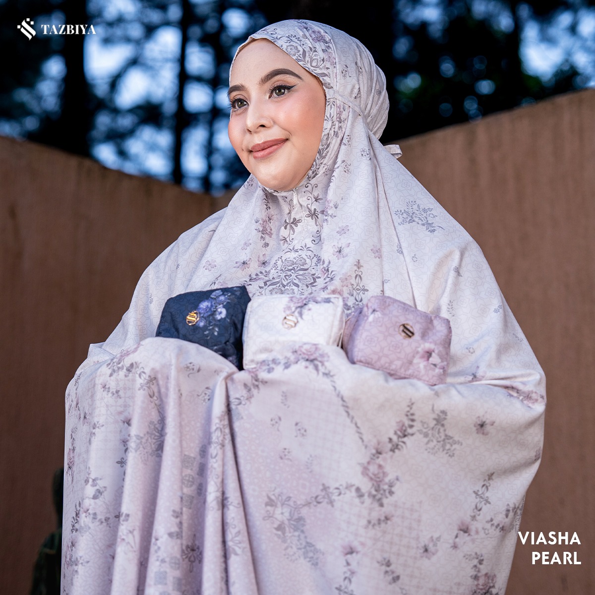 [NEW] TAZBIYA - Mukena Travel Premium 2 in 1 Sajadah Viasha Series (Mukena Travel Inovasi Bahan Halus Anti Berisik)