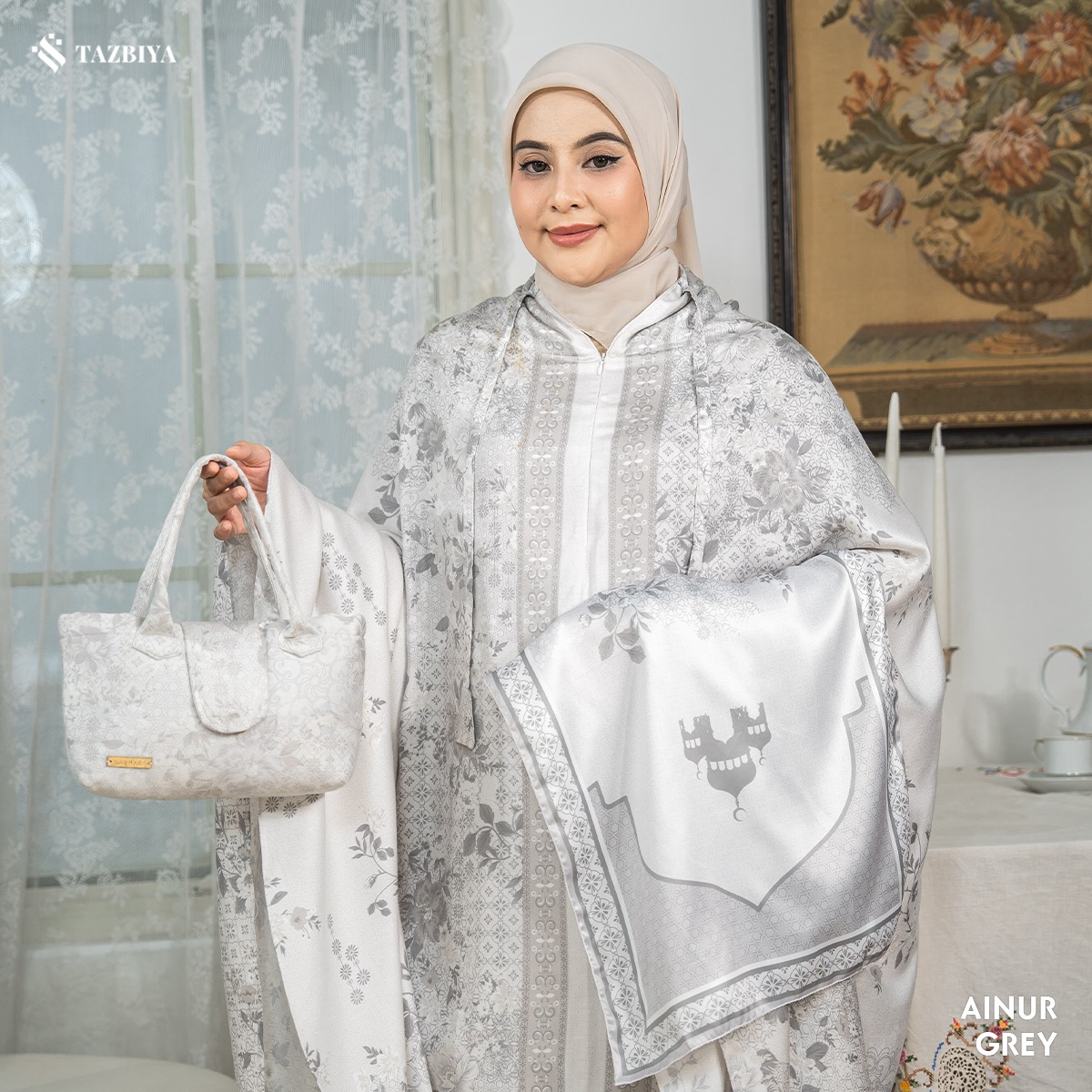 TAZBIYA MUKENA RAYON SATIN PREMIUM AINUR SERIES
