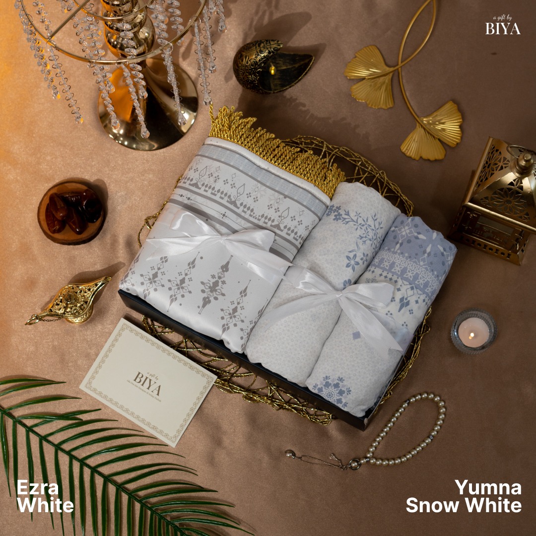 TAZBIYA GIFT COUPLE BUNDLING SET MUKENA DAN SAJADAH BUSA DEWASA I Hadiah Pernikahan I Paket Seserahan