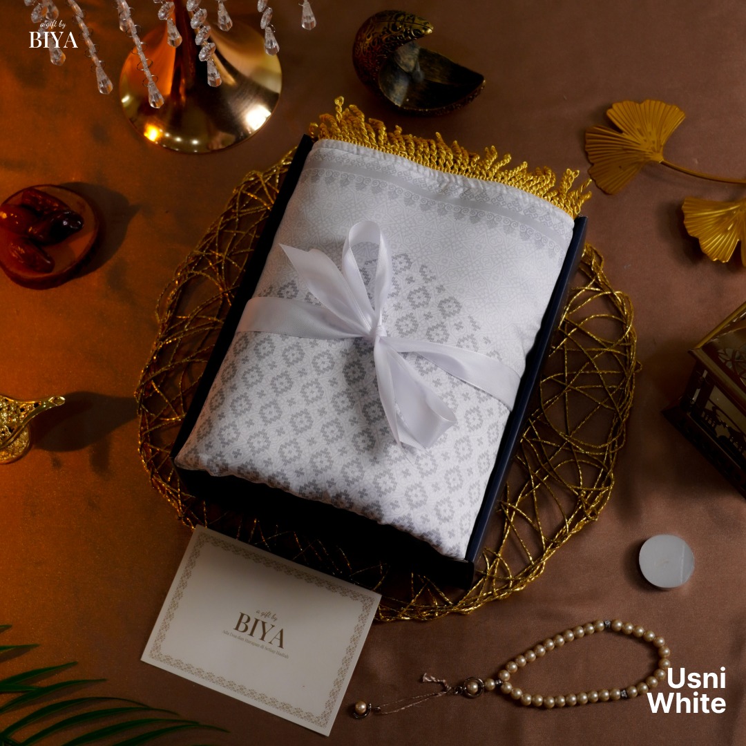 TAZBIYA GIFT SAJADAH BUSA PREMIUM HAMPERS SET/KADO/HADIAH