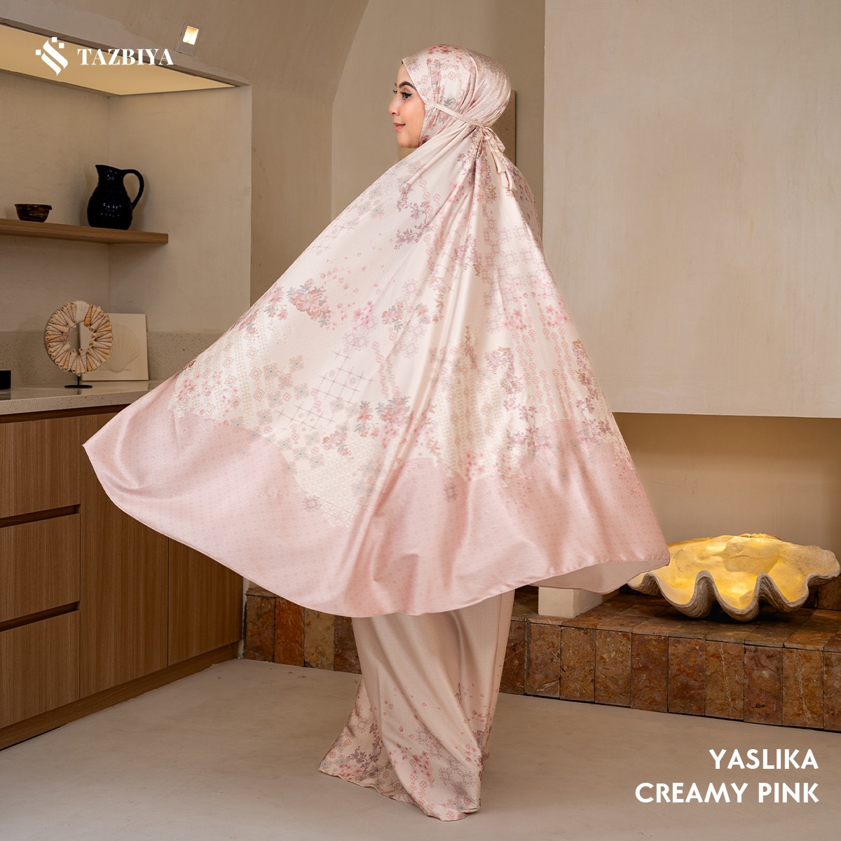 TAZBIYA - Mukena Silk YASLIKA Series (Mukena Dewasa Motif Bunga Bahan Silk 2 in 1 dengan Sajadah Mini Pouch Mutiara)