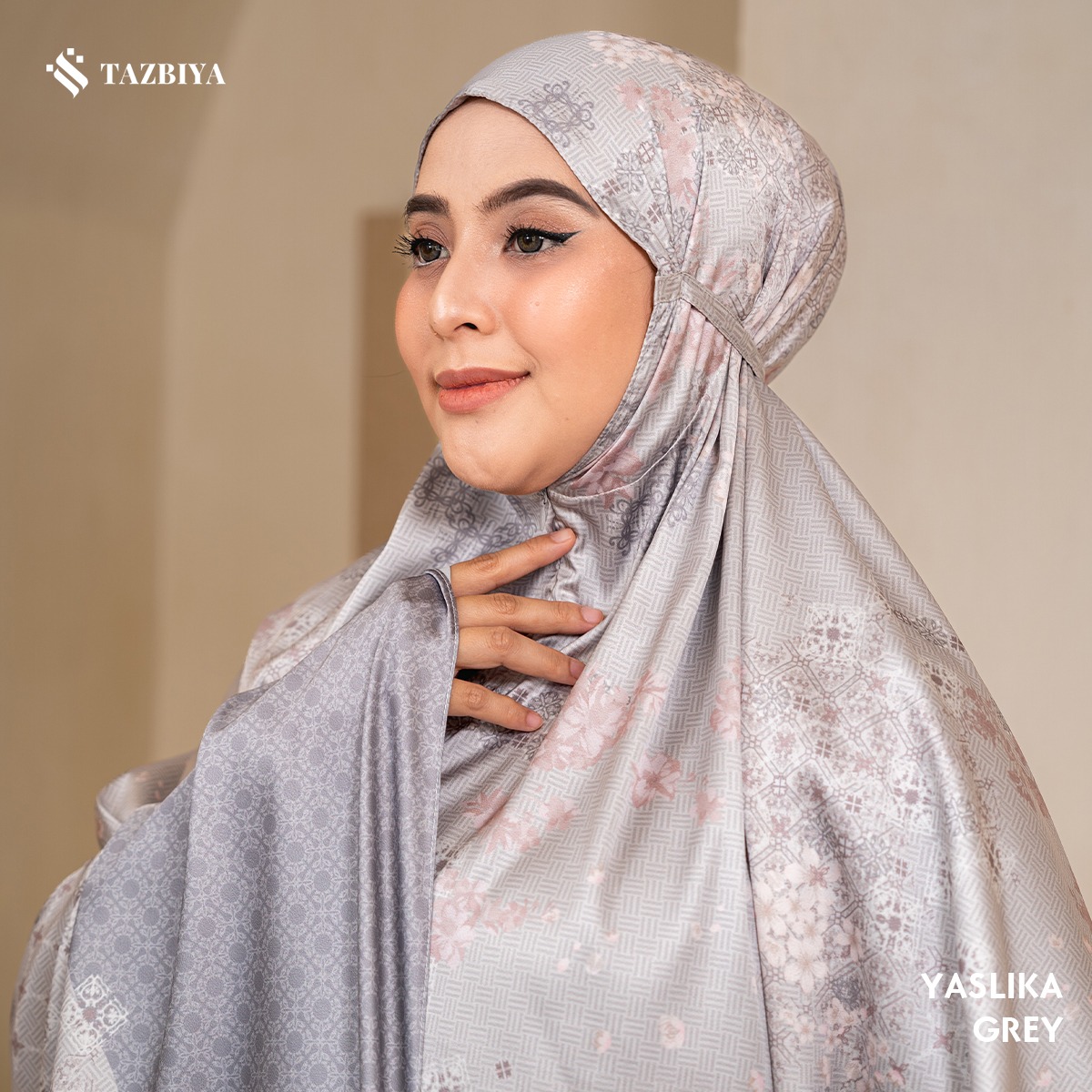 TAZBIYA - Mukena Silk YASLIKA Series (Mukena Dewasa Motif Bunga Bahan Silk 2 in 1 dengan Sajadah Mini Pouch Mutiara)