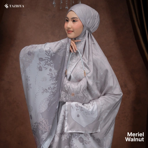 Image of TAZBIYA MUKENA SILK PREMIUM MERIEL SERIES