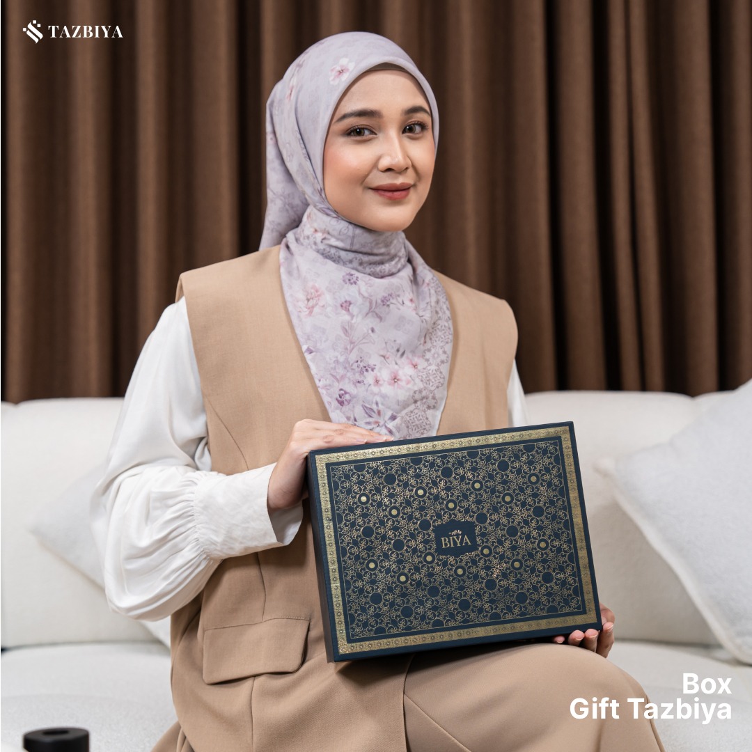 TAZBIYA GIFT BUNDLING SET SARUNG DAN SAJADAH BUSA DEWASA I Hadiah Pernikahan I Paket Seserahan