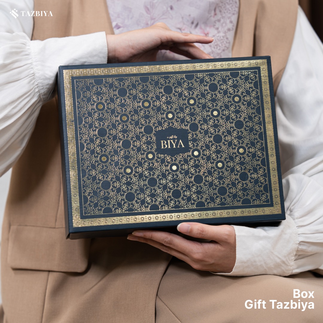 TAZBIYA GIFT BUNDLING SET SARUNG DAN SAJADAH BUSA DEWASA I Hadiah Pernikahan I Paket Seserahan