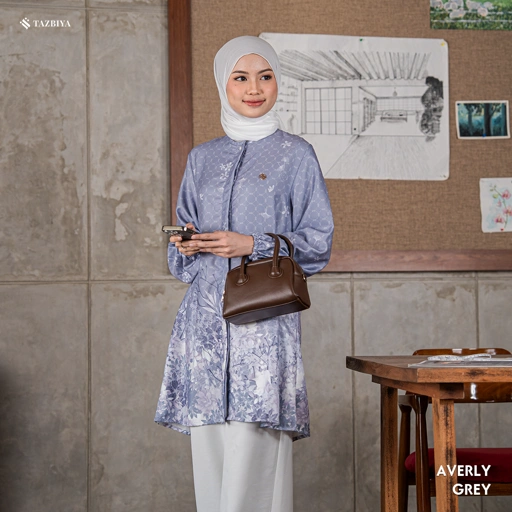 Image of TAZBIYA TUNIK AVERLY SERIES | BLOUSE PREMIUM | ATASAN WANITA