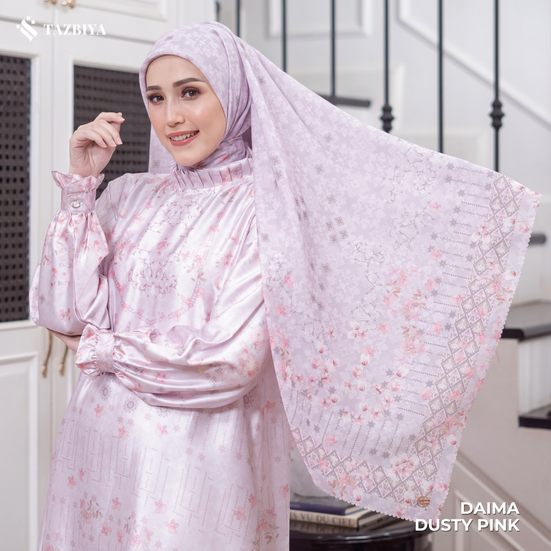 EXCLUSIVE TAZBIYA X ADELIA PASHA DAIMA SCARF I JILBAB SEGI EMPAT JAHIT TEPI | 120 x 120 cm
