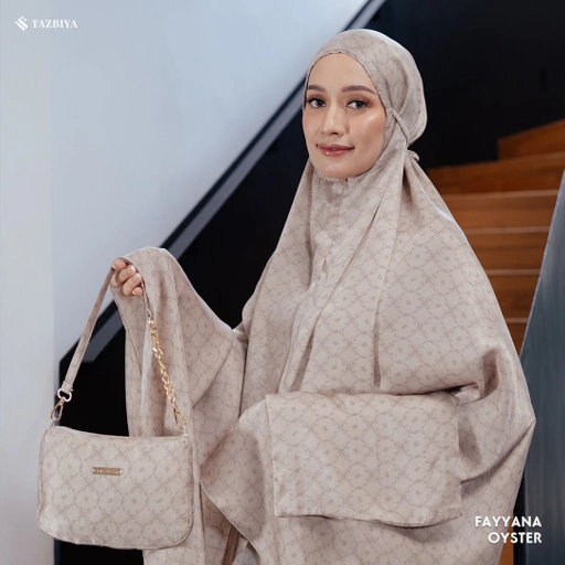 Image of TAZBIYA MUKENA SILK PREMIUM MOTIF MONOGRAM FAYYANA SERIES ALLSIZE