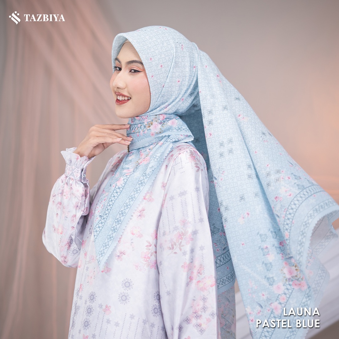 EXCLUSIVE TAZBIYA X ADELIA PASHA LUANA SCARF I JILBAB SEGI EMPAT JAHIT TEPI | 120 x 120 cm