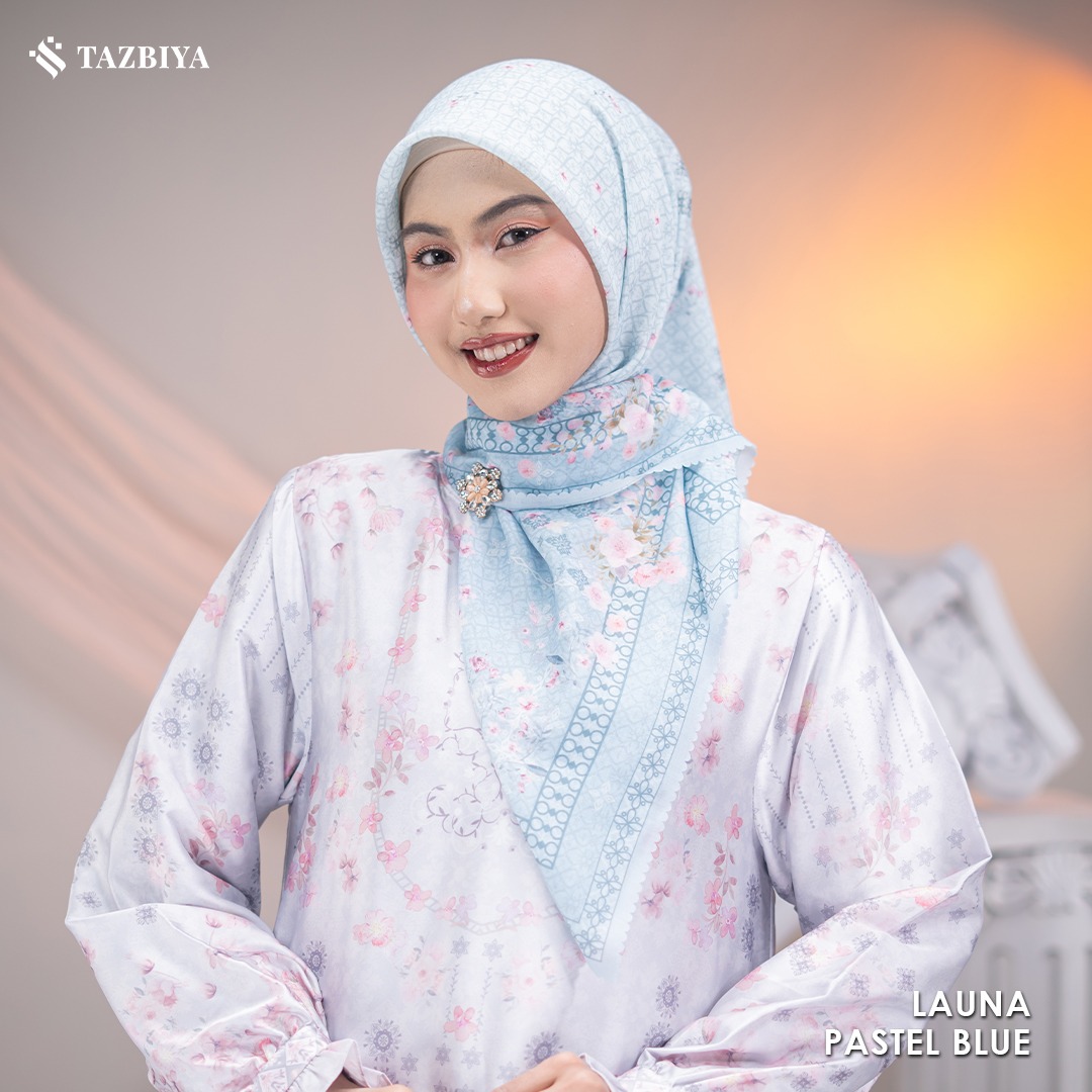 EXCLUSIVE TAZBIYA X ADELIA PASHA LUANA SCARF I JILBAB SEGI EMPAT JAHIT TEPI | 120 x 120 cm