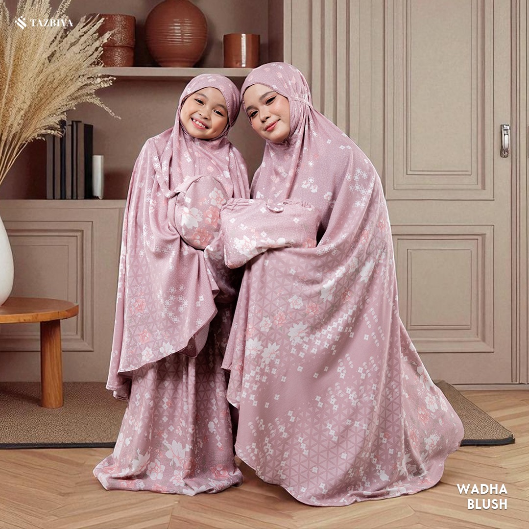TAZBIYA KOLEKSI MUKENA COUPLE SET IBU - ANAK SERIES I TAS POUCH