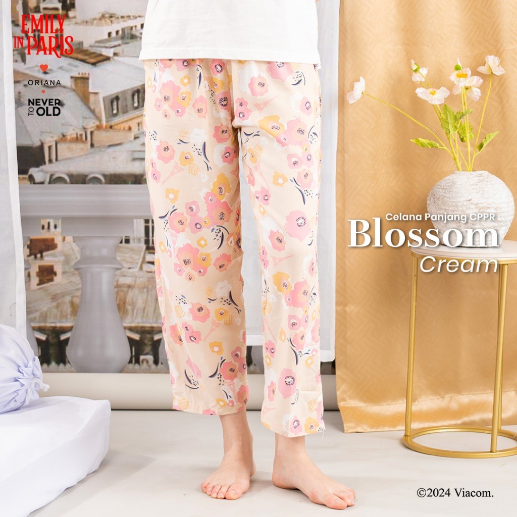 Oriana x Emily in Paris Celana Panjang Paris Blossom Series