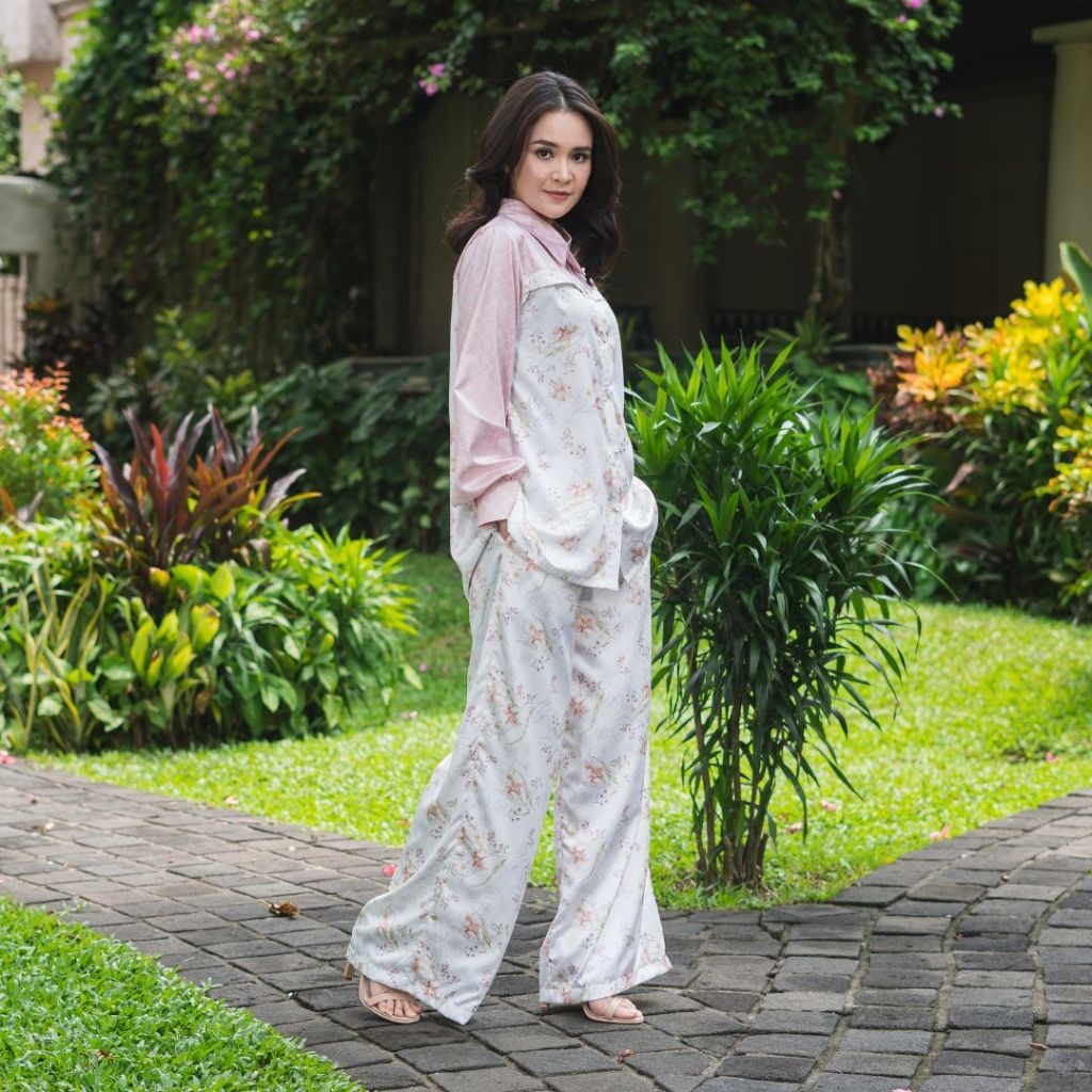 Dailywear Oriana One Set Zelenka Series