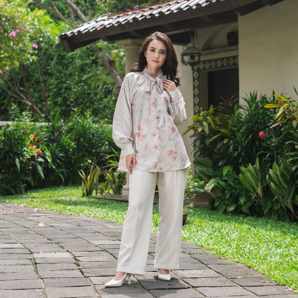 Dailywear Oriana Blouse Cayline x Micheelle Ziudith