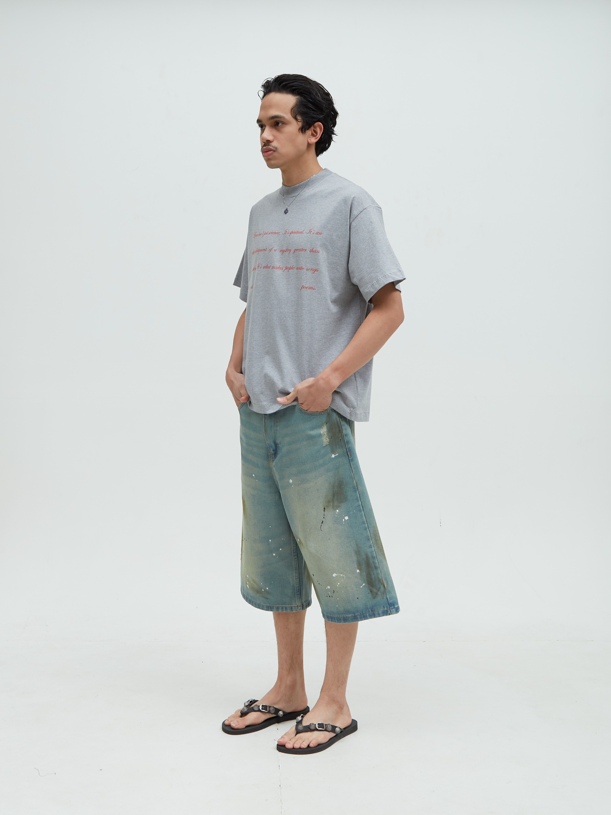 Love Script Tee Gray