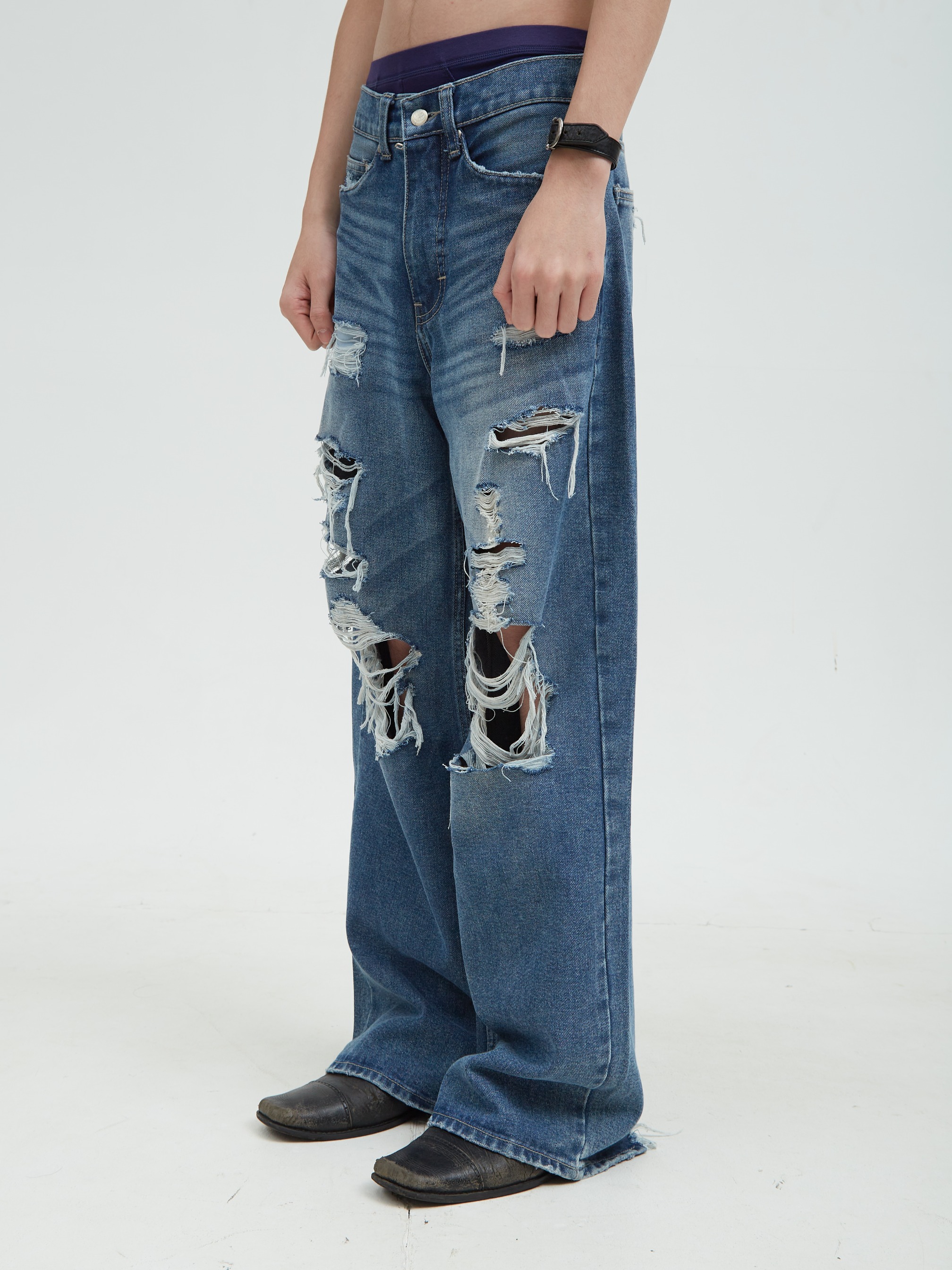 Carter Jeans Distressed Washed Blue