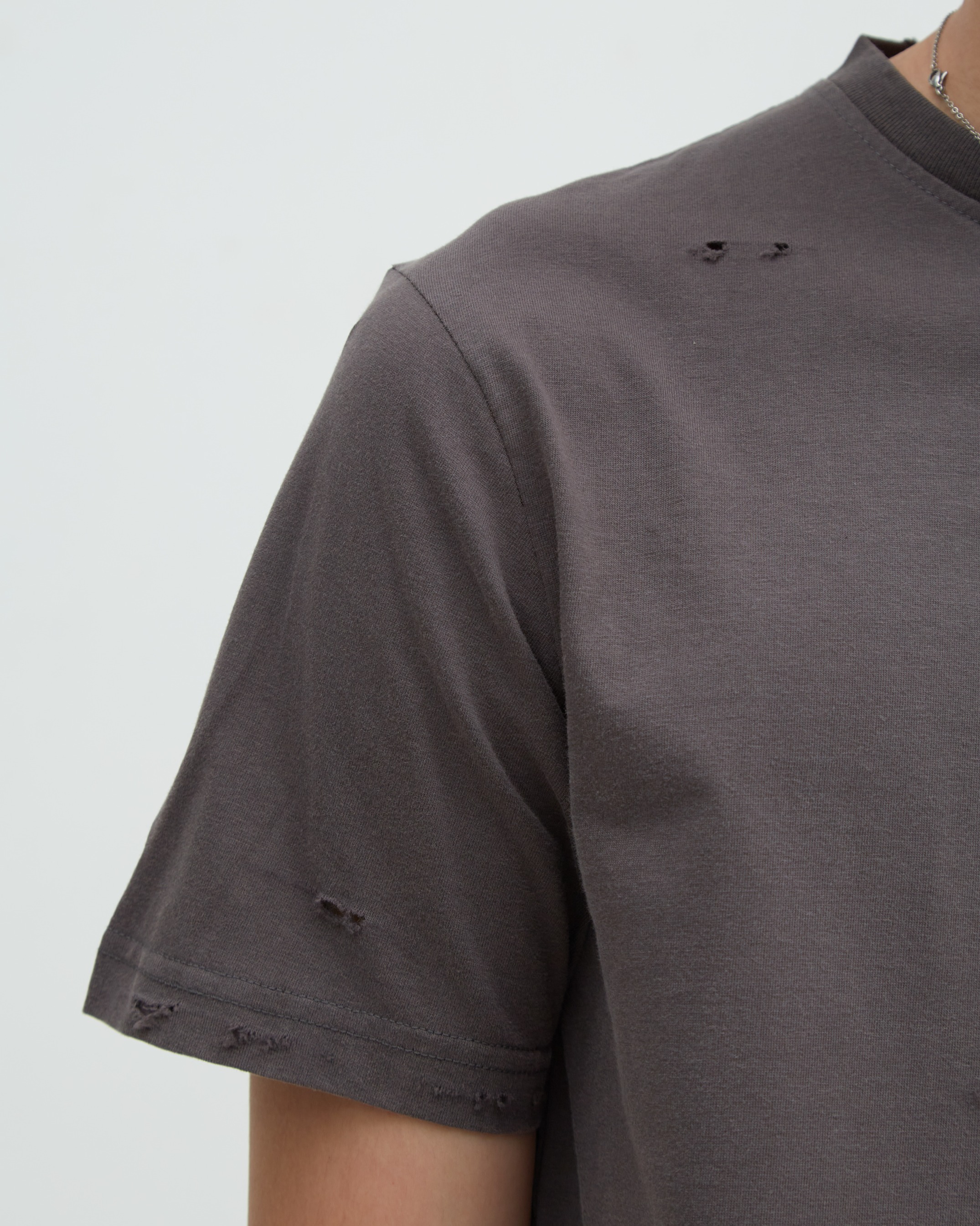 Distress Tee Dark Gray