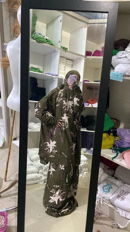 Atas Bawah Motif Hadromaut Limited