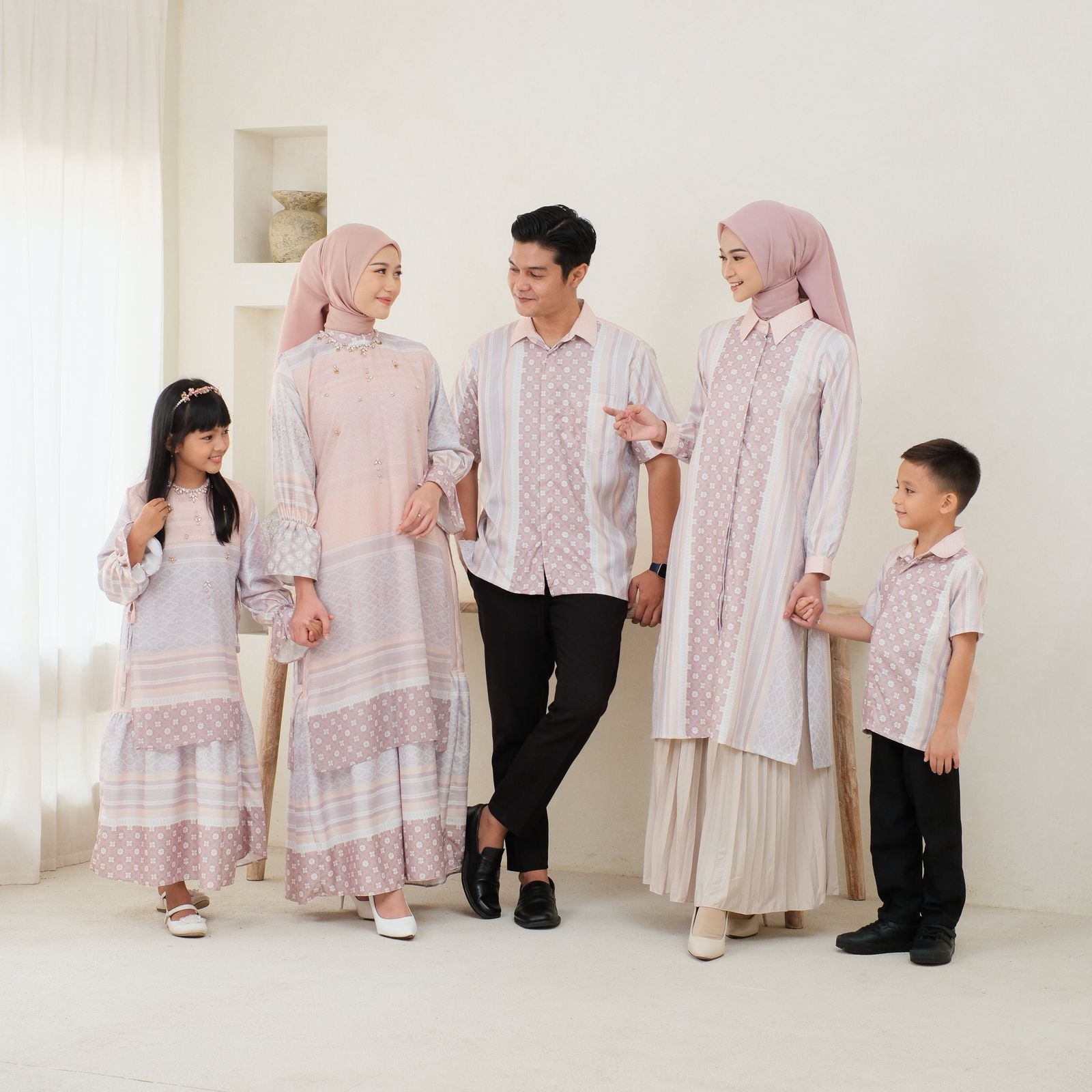 Shakira signature edition - raya family set exclusive pattern BUSUI FRIENDLY "PEONY PARADISE"