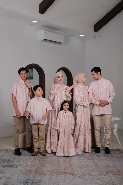 Image of Yasmin family set- exclusive pattern by 4season hijab