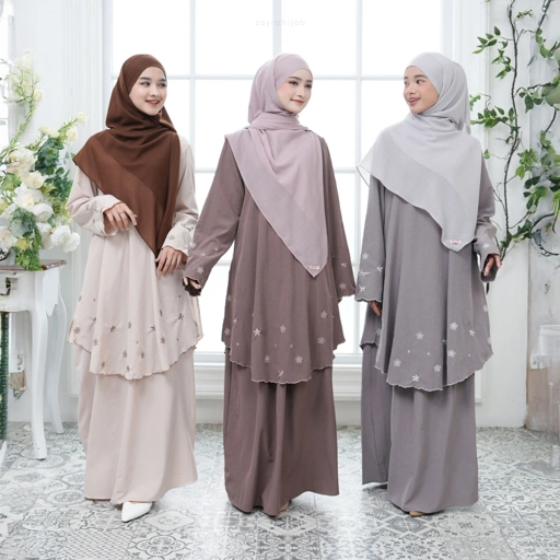 Image of Zayra Hijab | Yasmina - One Set Kurung Melayu Setelan Baju Wanita Borir Premium Terbaru 2025