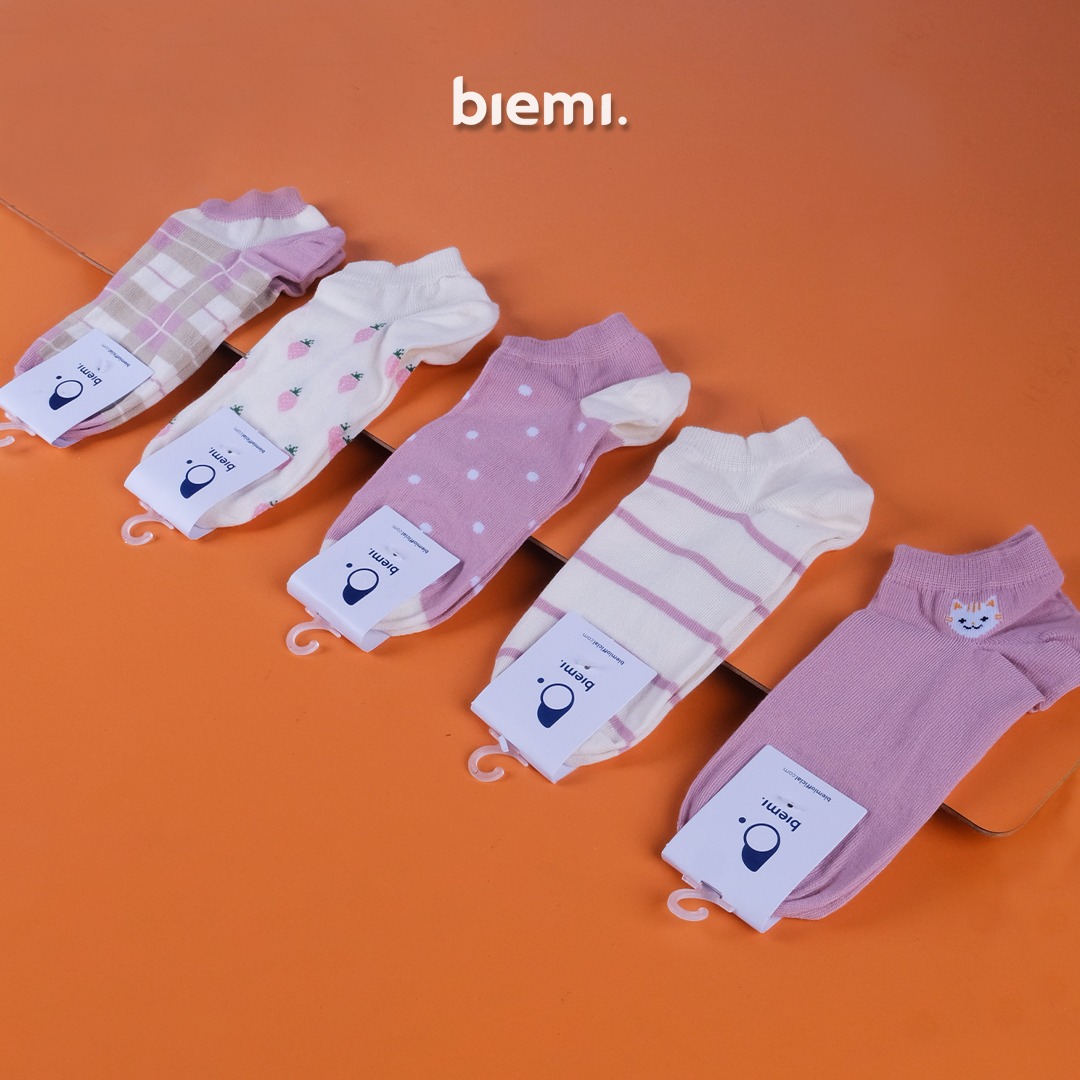 Varian Kaos kaki Biemi