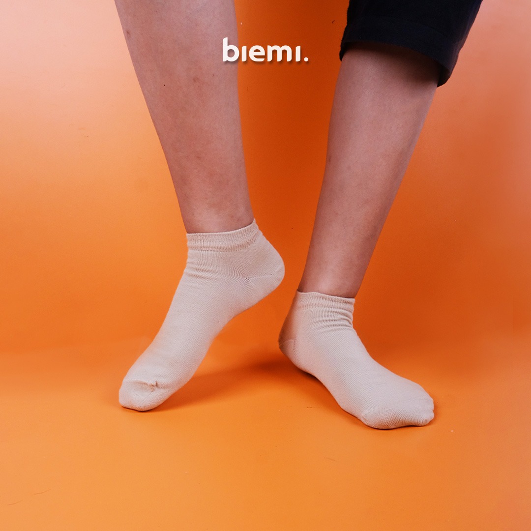 Varian Kaos kaki Biemi