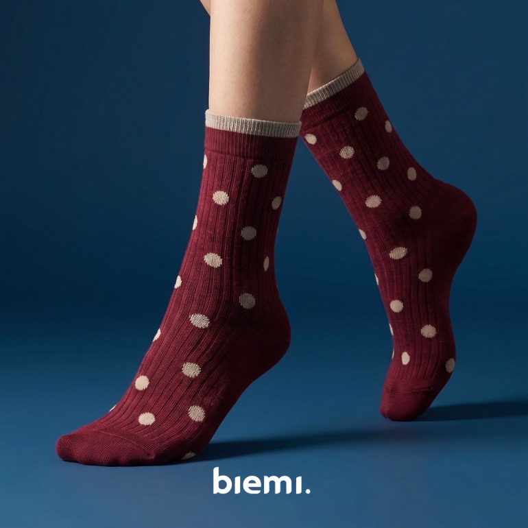 Kaos Kaki Polka