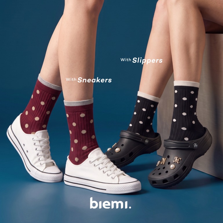 Kaos Kaki Polka