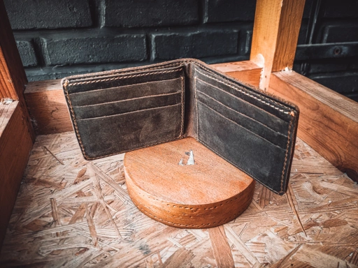 Image of Classic Wallet Oiled Crazy Horse