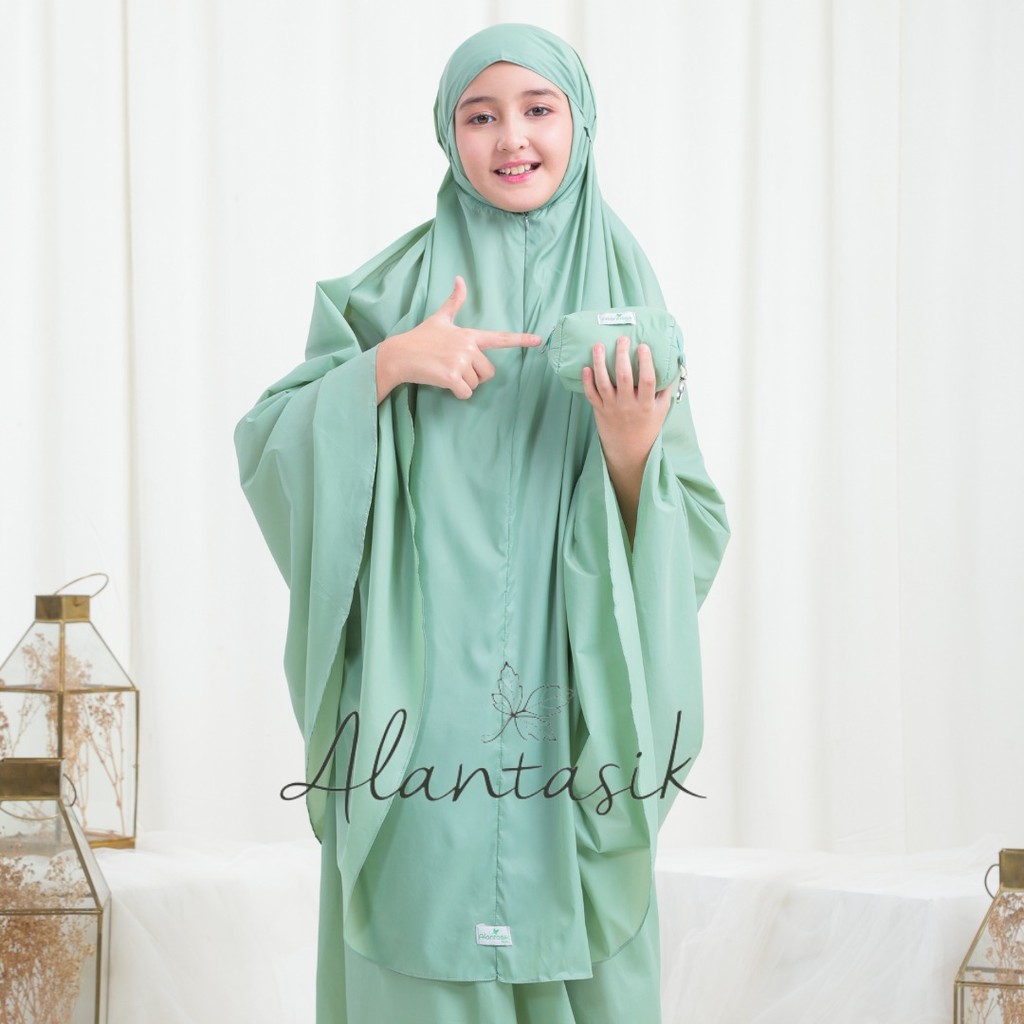 Alantasik Mukena Tian Traveling Mini Pouch Parasut Korea Anak tanggung 6-14thn 2in1 Resleting Dagu