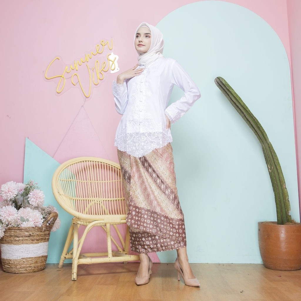 Alantasik -atasan kebaya encim bordir putih tangan panjang  modern wisuda kantor kerja SULAM Senada